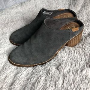 Toms Forged Iron Grey Suede Leila Closed Toe Mule